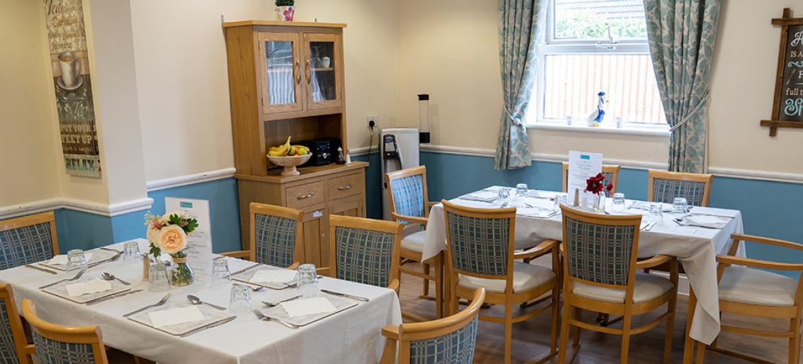 Dining area at Ravenhurst Care Home in Stourport-on-Severn