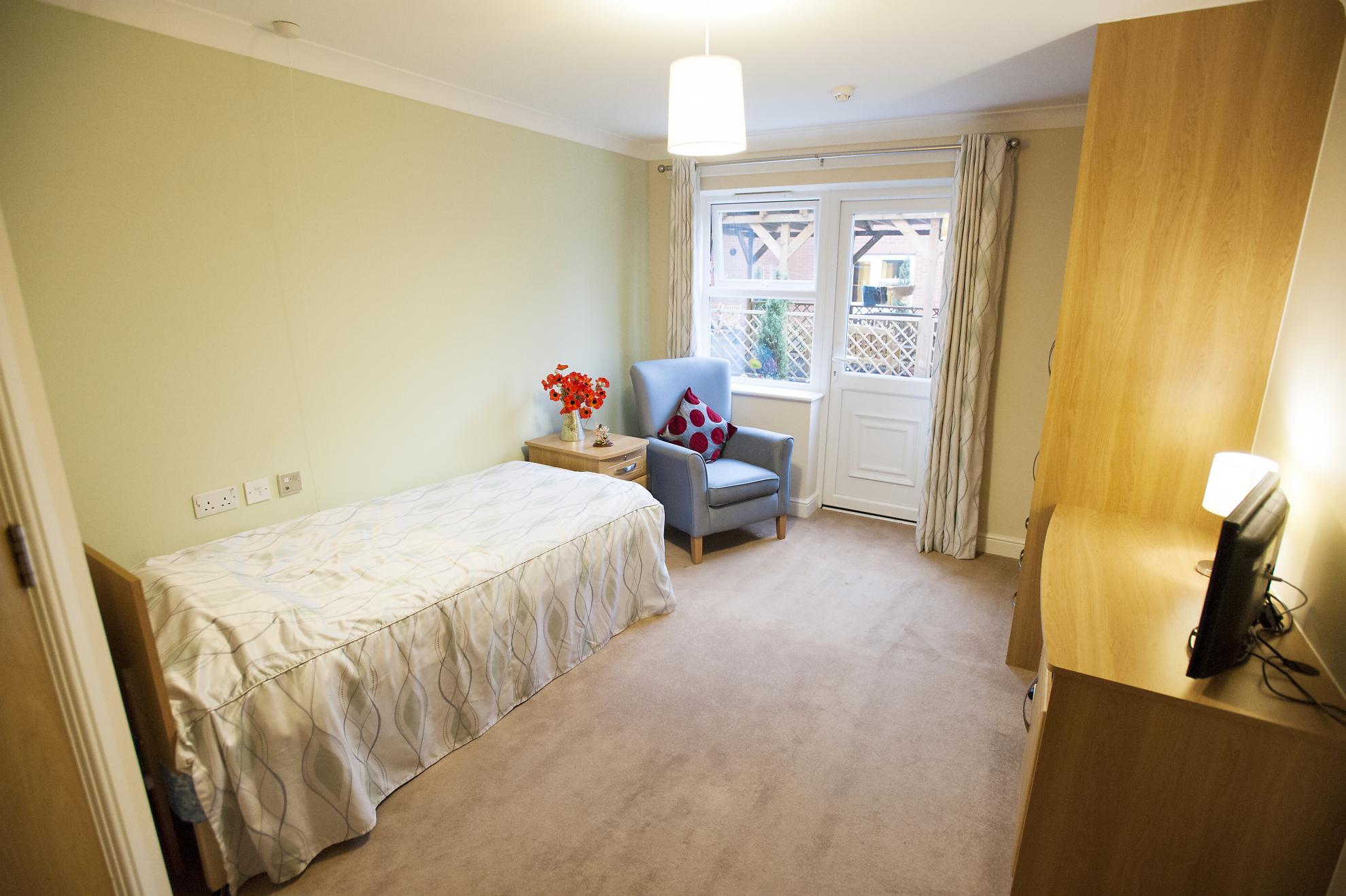 Dementia and Residential Care Home in Birmingham Redhill Court