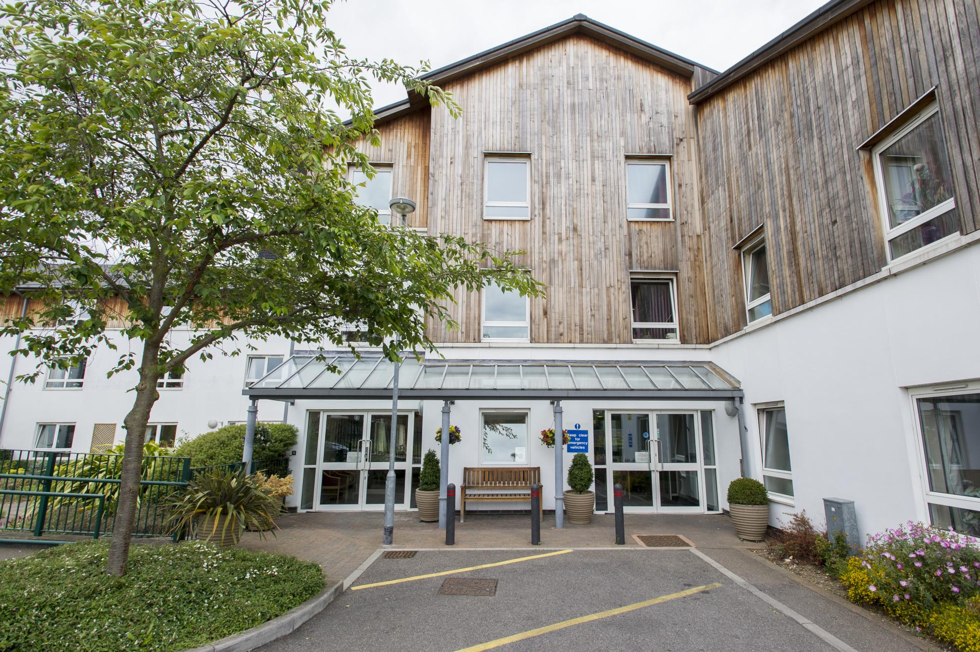Residential and Nursing Care Home in London Ashgreen House