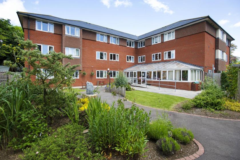 Greenslades Dementia and Nursing Care Home Exeter, Devon Sanctuary Care