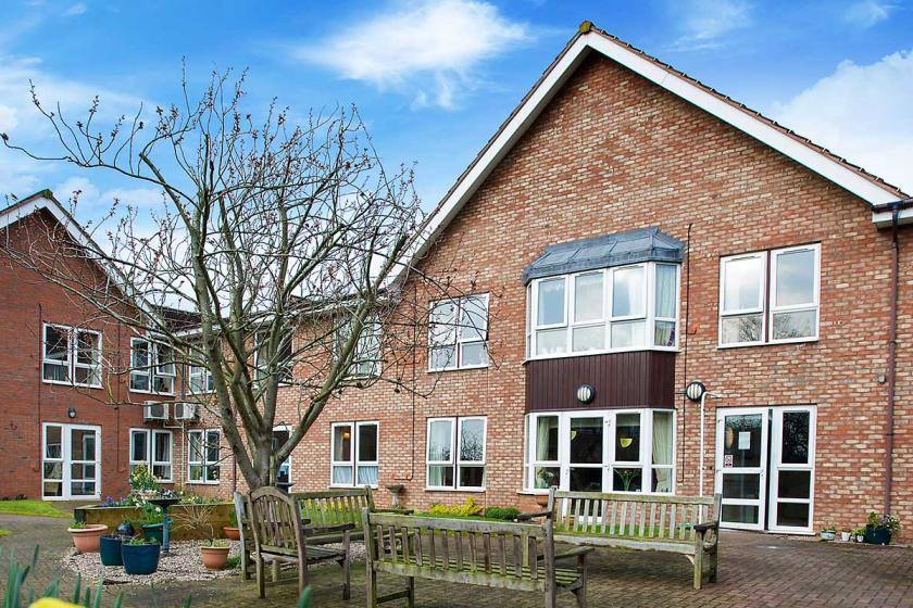 Heathlands care home exterior