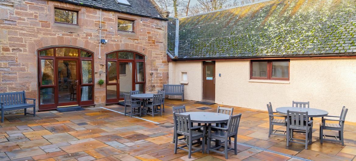 Garden- Tyneholm Stables