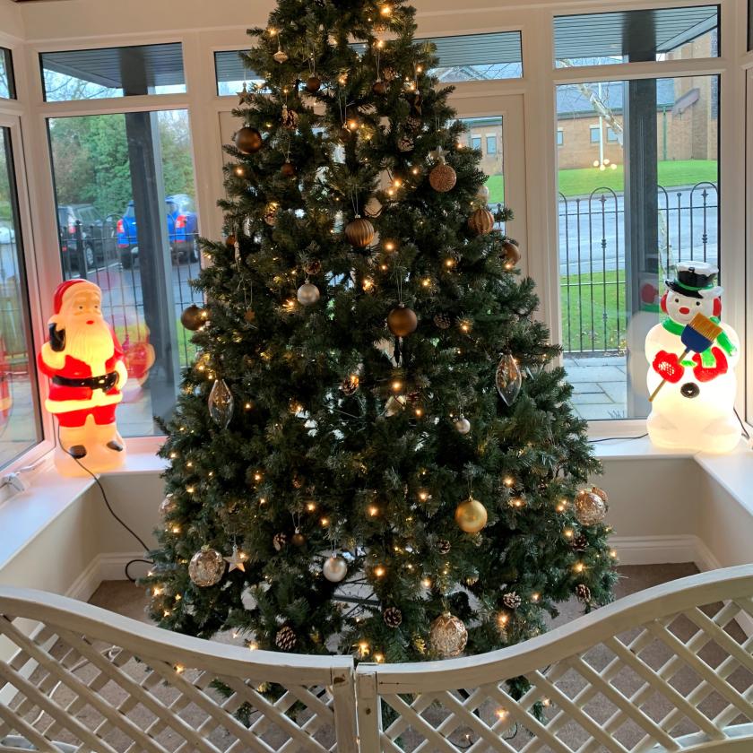 Decorated Christmas tree at Dalby Court